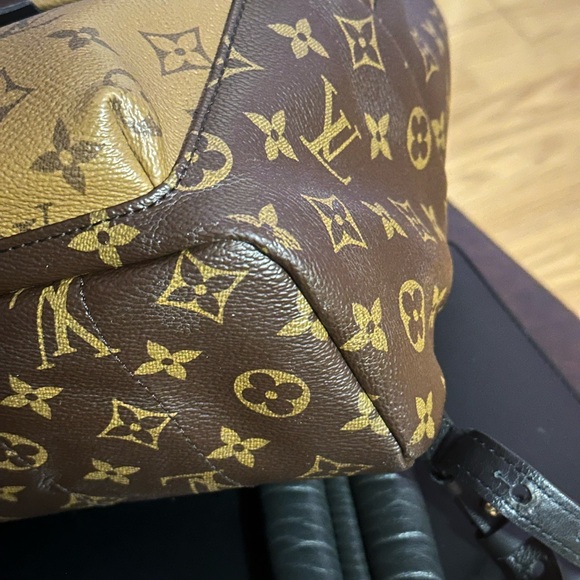 Pre- Love LOUIS VUITTON PALM BACKPACK REVERSE MONOGRAM CANVAS. - Picture 6 of 8
